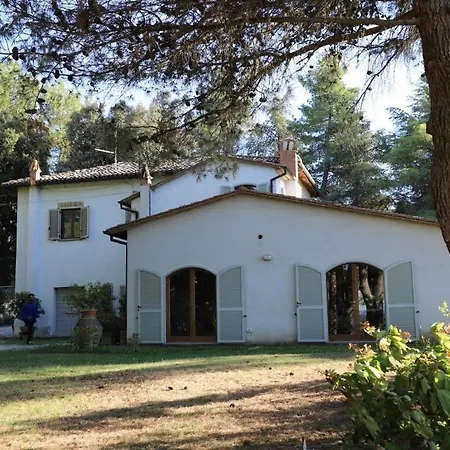San Quirico Sleeps 8 With Pool And Wifi וילה San Quirico (Avigliano)