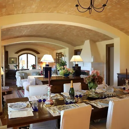 וילה San Quirico Sleeps 8 With Pool And Wifi